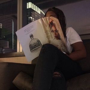 Meet your Posher, Hollis